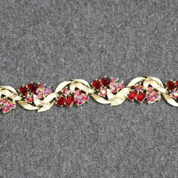 Lisner Jewelry Jewelry Vintage Jewelry Lisner Gold Tone Aurora